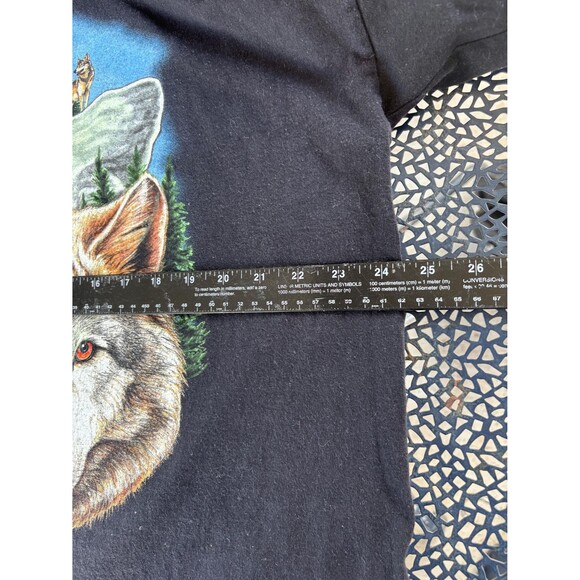 Vintage 90s wolves graphic tee with detailed artwork Tshirt Fits XXL by Murina - Picture 4 of 5